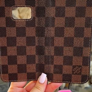Damier Ebene phone case for Samsung.